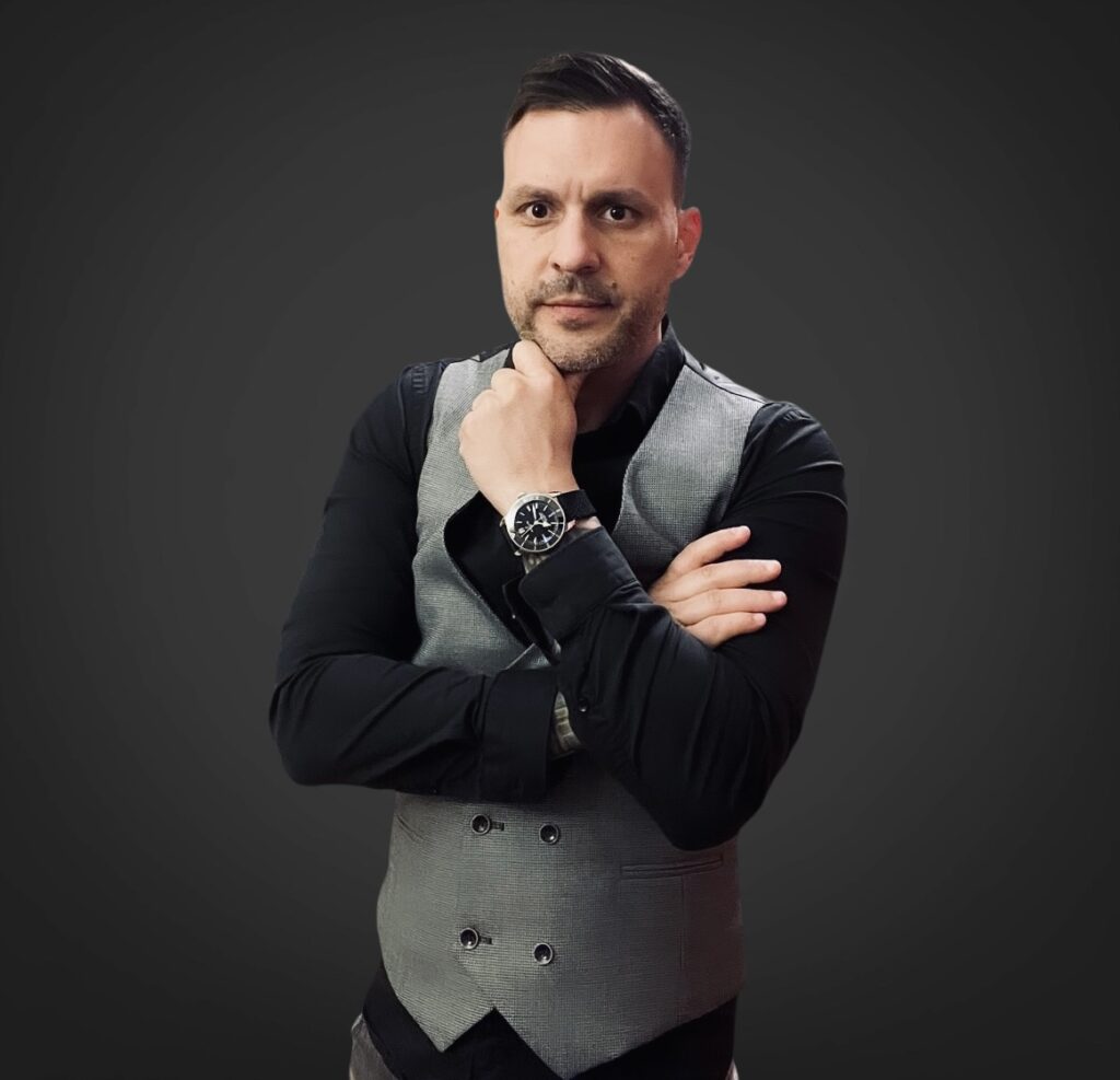 Kozabel Viktor ingatlanszakértő